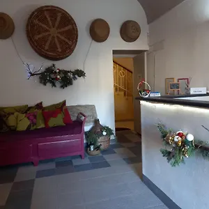 Aghinas Guest house